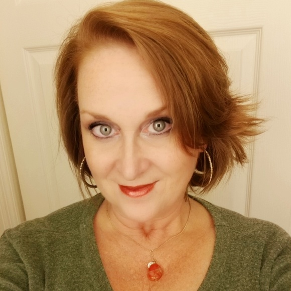 Meet your Posher, Tita - Picture 1 of 1